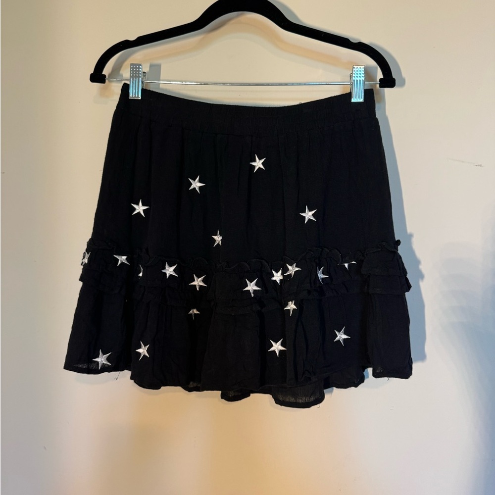 ✨Rock & Rags Star Print Mini Skirt with built in shorts ✨ Size Large - Picture 6 of 9